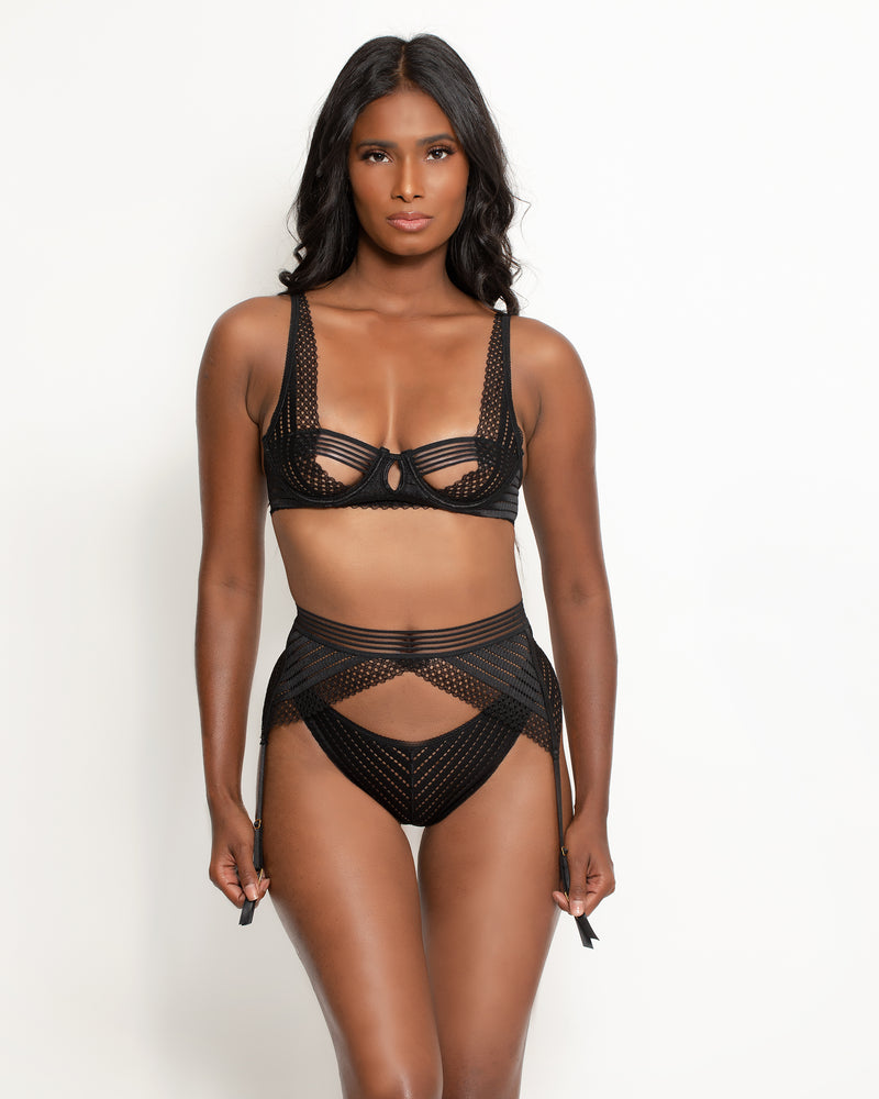 Strappy Embroidered Heart Thong Onyx Black